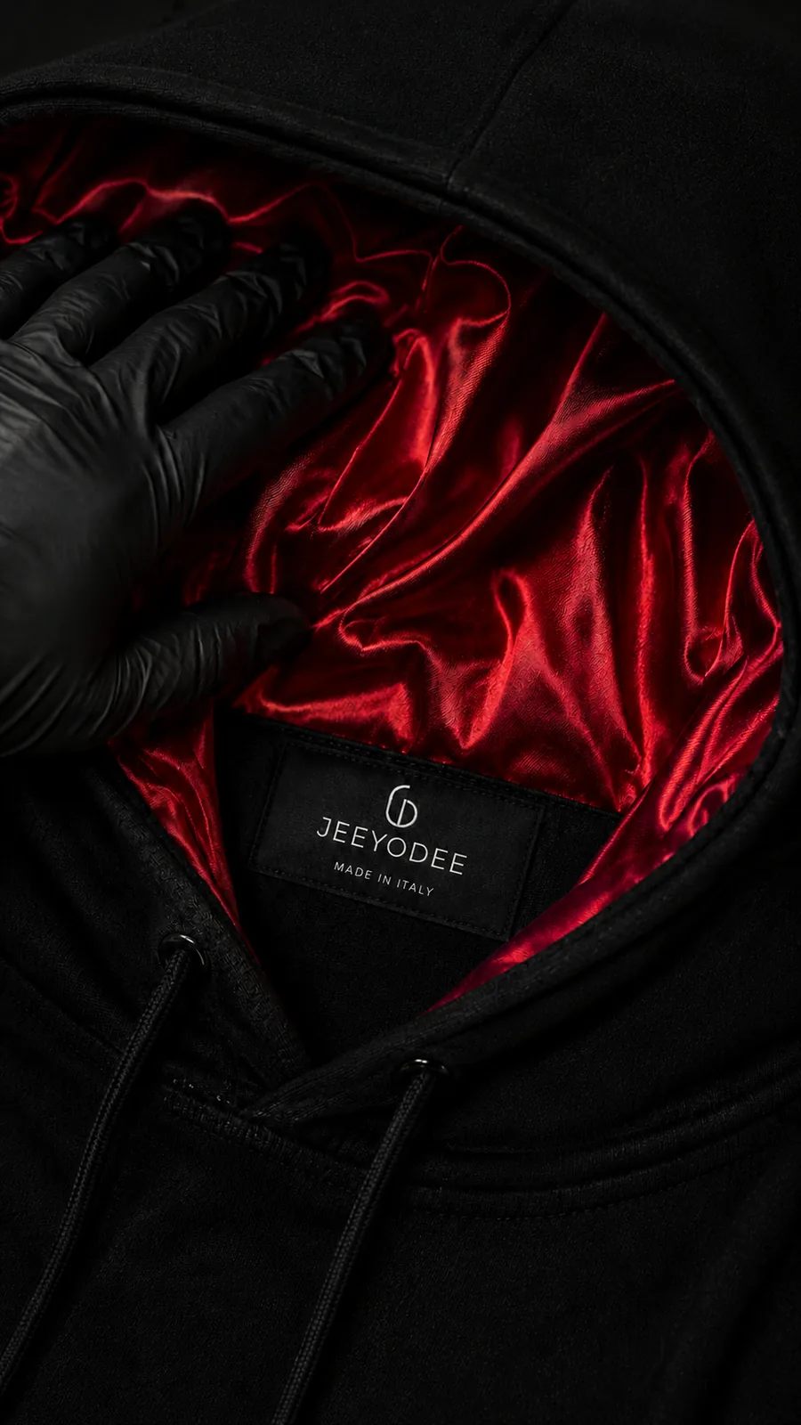 JEEYODEE onyx interior label on deep blood silk lining